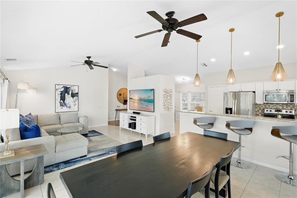 En Venta: $309,999 (2 camas, 2 baños, 1349 Pies cuadrados)