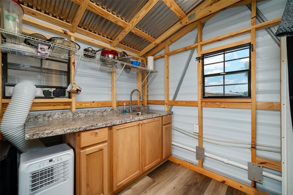На продажу: $824,999 (4 спален, 2 ванн, 2820 Квадратных фут)