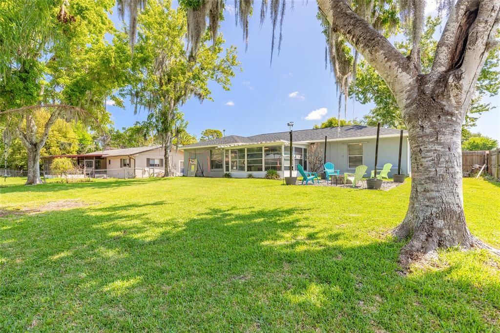 For Sale: $334,900 (3 beds, 2 baths, 1218 Square Feet)