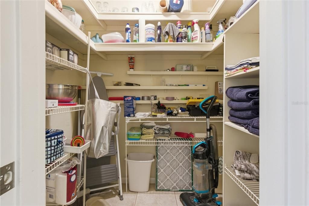 En Venta: $259,900 (2 camas, 2 baños, 1055 Pies cuadrados)