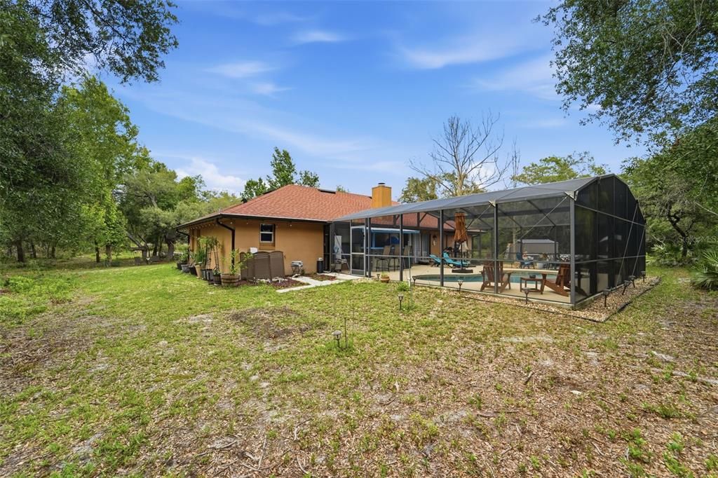 Activo con contrato: $549,900 (3 camas, 2 baños, 1766 Pies cuadrados)