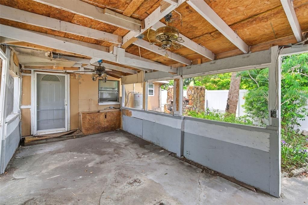 На продажу: $209,900 (4 спален, 2 ванн, 1776 Квадратных фут)
