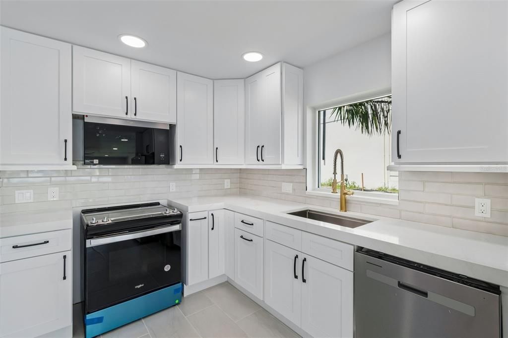 For Sale: $1,579,900 (3 beds, 2 baths, 2151 Square Feet)