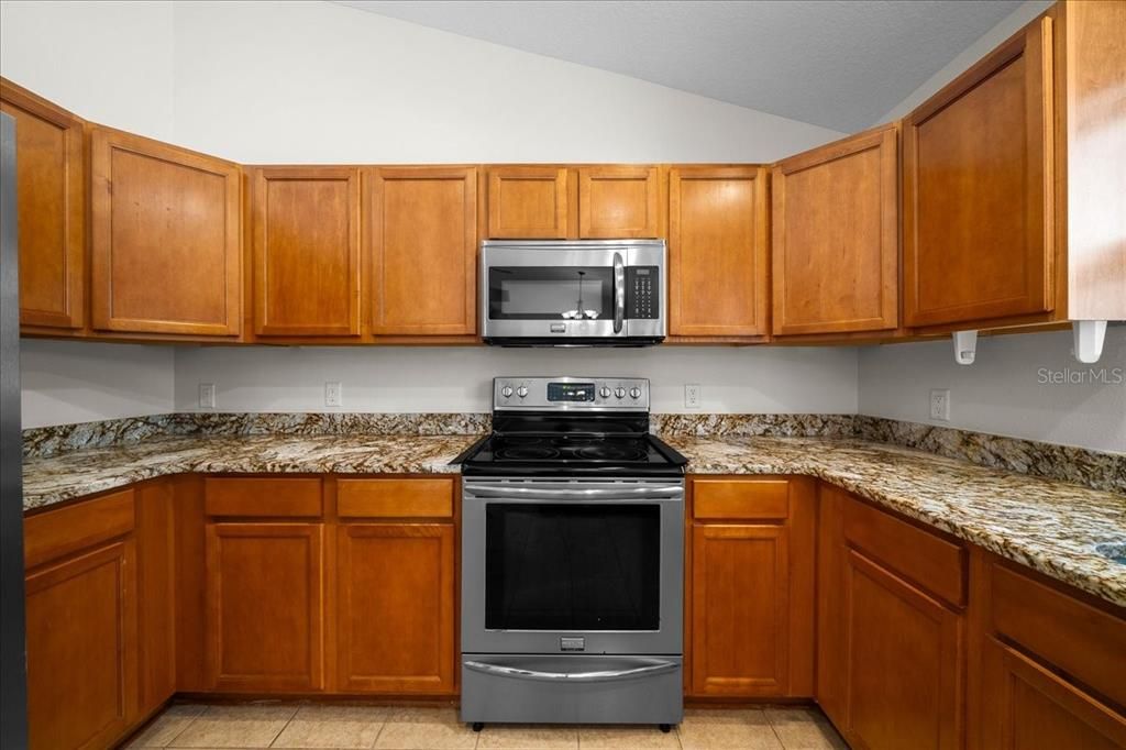 En Venta: $329,900 (4 camas, 2 baños, 1652 Pies cuadrados)