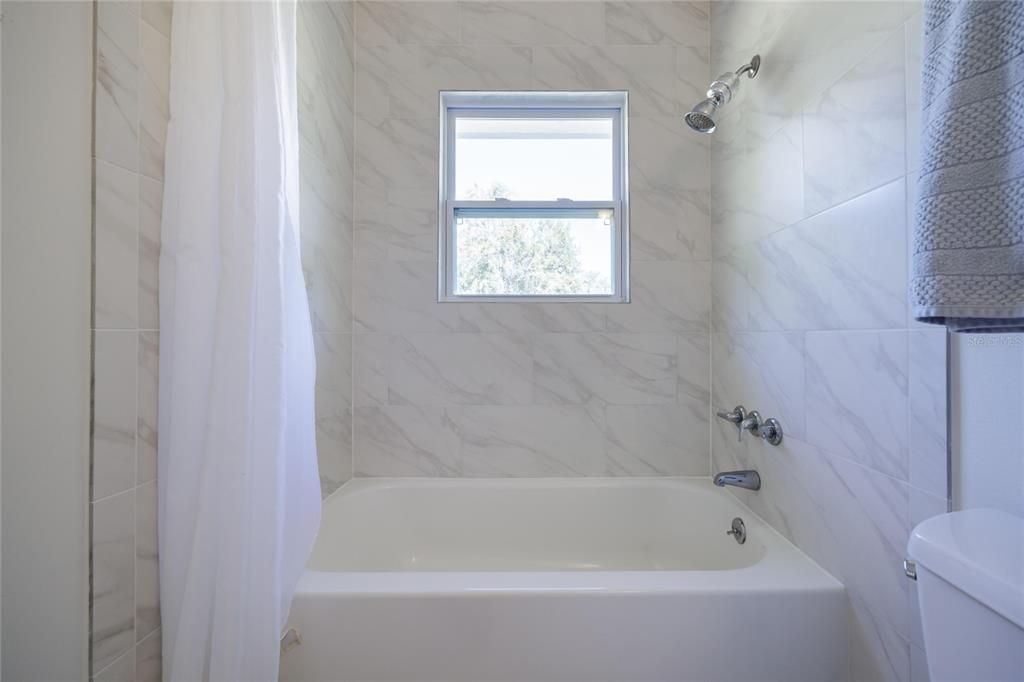 For Sale: $475,000 (3 beds, 2 baths, 1300 Square Feet)