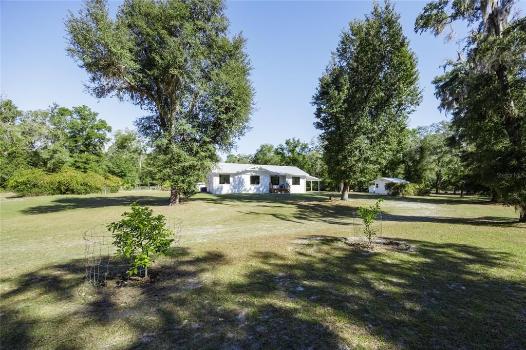 For Sale: $475,000 (3 beds, 2 baths, 1300 Square Feet)