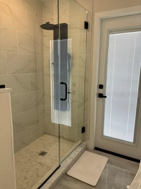 En Venta: $699,000 (4 camas, 3 baños, 2359 Pies cuadrados)