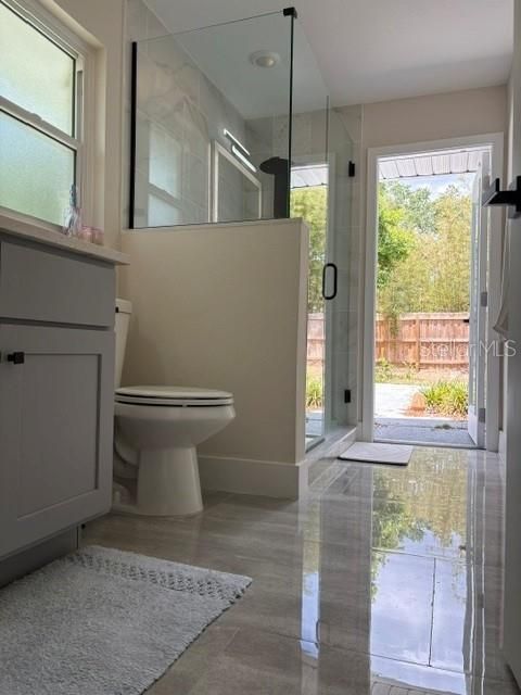 En Venta: $699,000 (4 camas, 3 baños, 2359 Pies cuadrados)