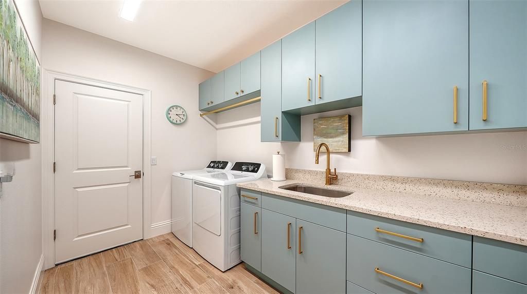 Active With Contract: $1,450,000 (3 beds, 3 baths, 3063 Square Feet)