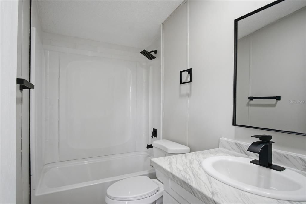 For Sale: $265,000 (3 beds, 2 baths, 1620 Square Feet)