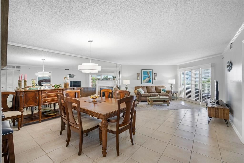 For Sale: $650,000 (2 beds, 2 baths, 1400 Square Feet)