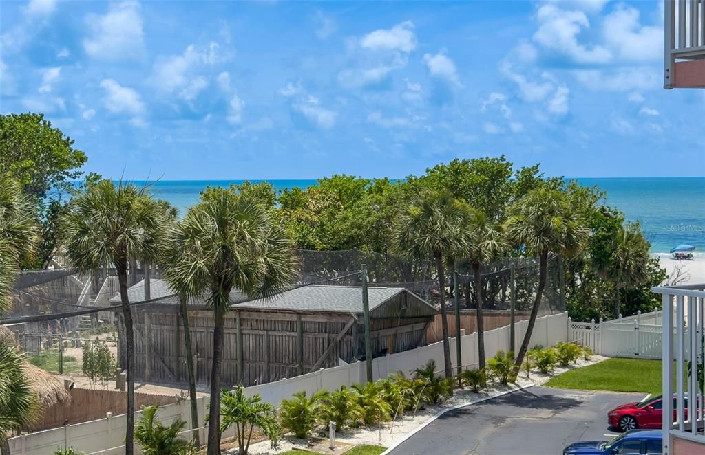 For Sale: $650,000 (2 beds, 2 baths, 1400 Square Feet)