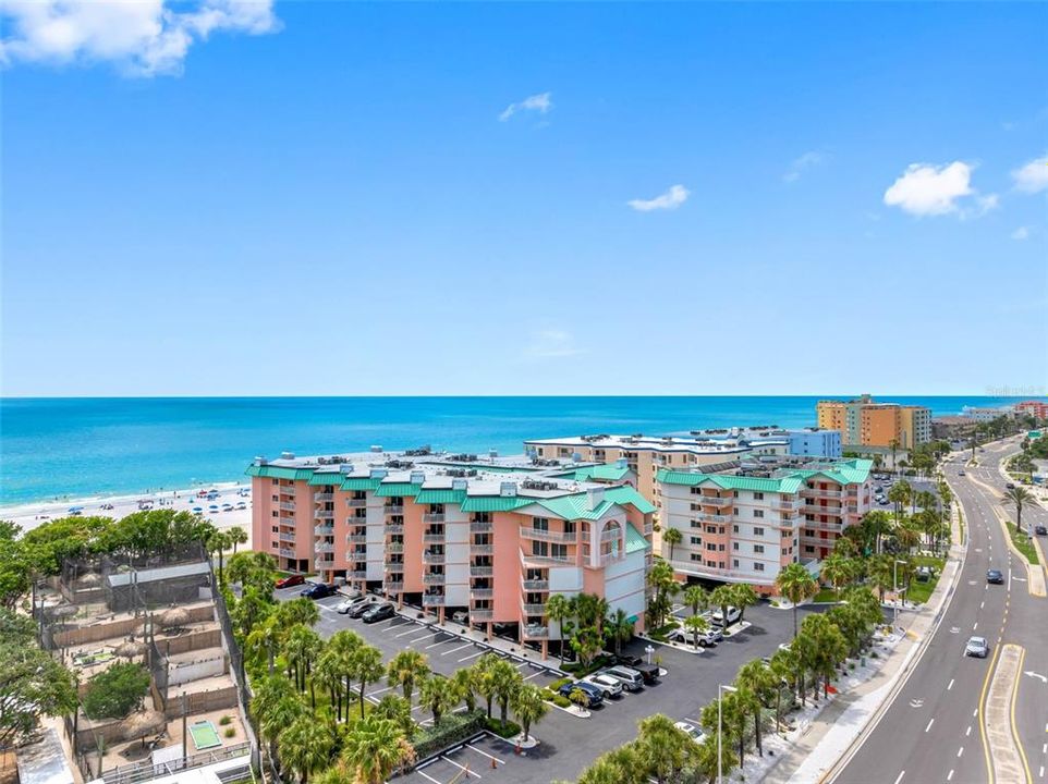 For Sale: $650,000 (2 beds, 2 baths, 1400 Square Feet)