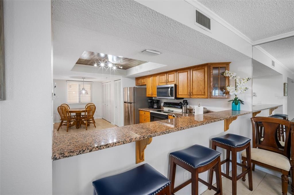 For Sale: $650,000 (2 beds, 2 baths, 1400 Square Feet)