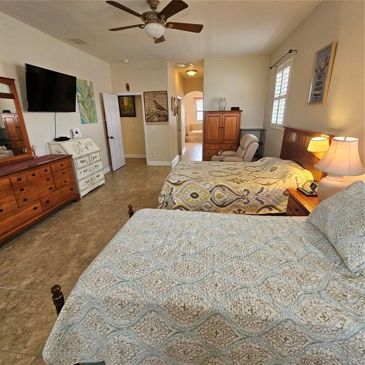 For Sale: $395,000 (3 beds, 2 baths, 2120 Square Feet)