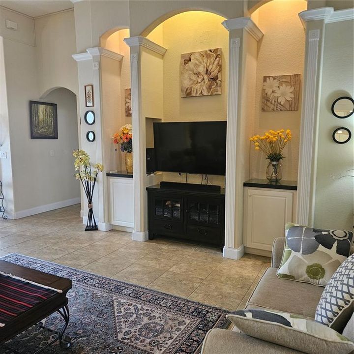For Sale: $395,000 (3 beds, 2 baths, 2120 Square Feet)
