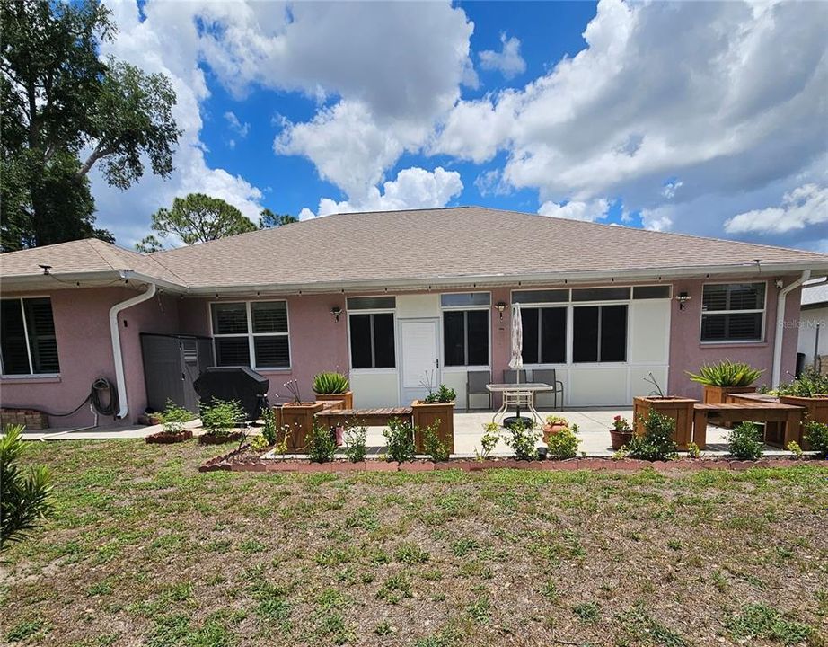For Sale: $395,000 (3 beds, 2 baths, 2120 Square Feet)