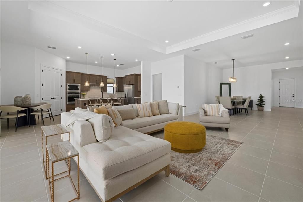 For Sale: $775,000 (4 beds, 2 baths, 2684 Square Feet)