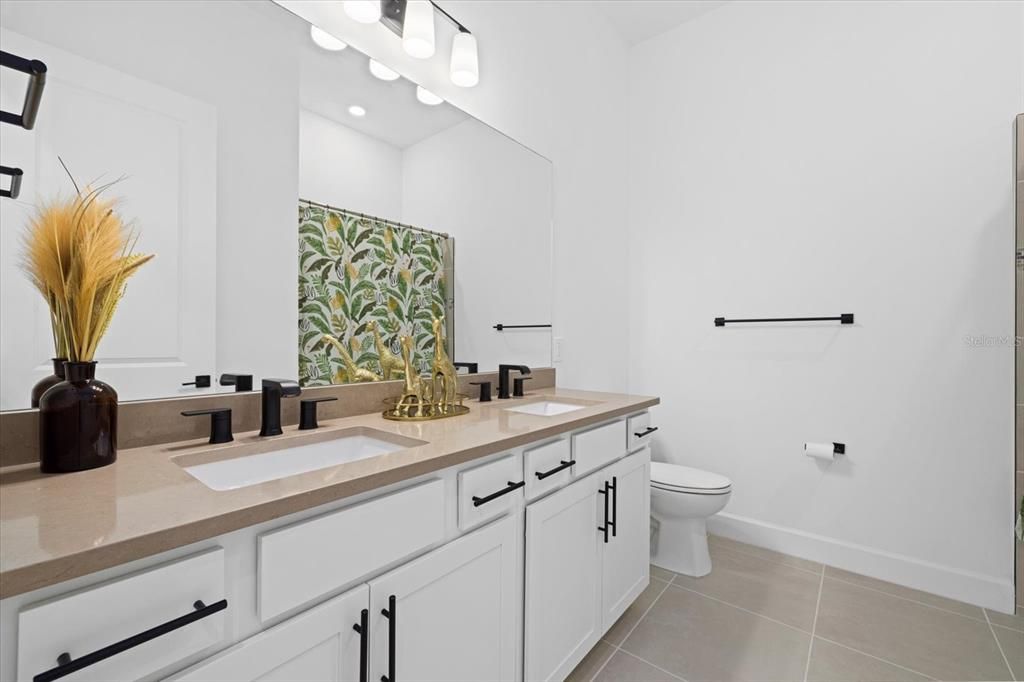 For Sale: $775,000 (4 beds, 2 baths, 2684 Square Feet)