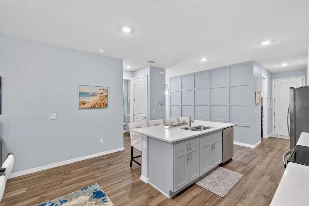 For Sale: $315,000 (2 beds, 2 baths, 1626 Square Feet)