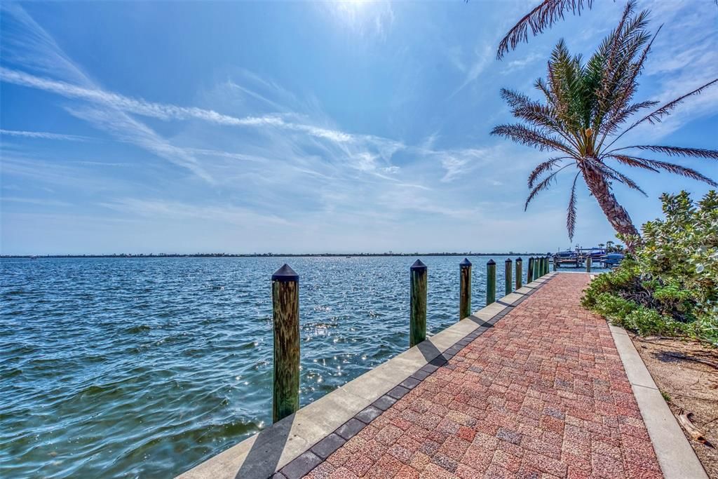For Sale: $449,000 (3 beds, 2 baths, 2104 Square Feet)