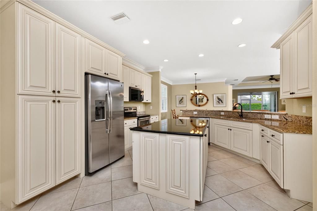 For Sale: $449,000 (3 beds, 2 baths, 2104 Square Feet)