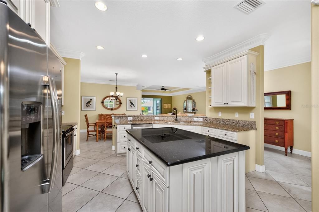 For Sale: $449,000 (3 beds, 2 baths, 2104 Square Feet)