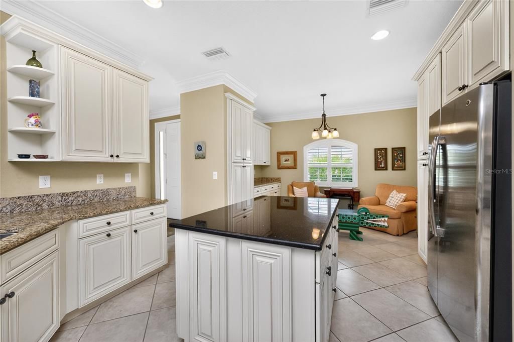 For Sale: $449,000 (3 beds, 2 baths, 2104 Square Feet)