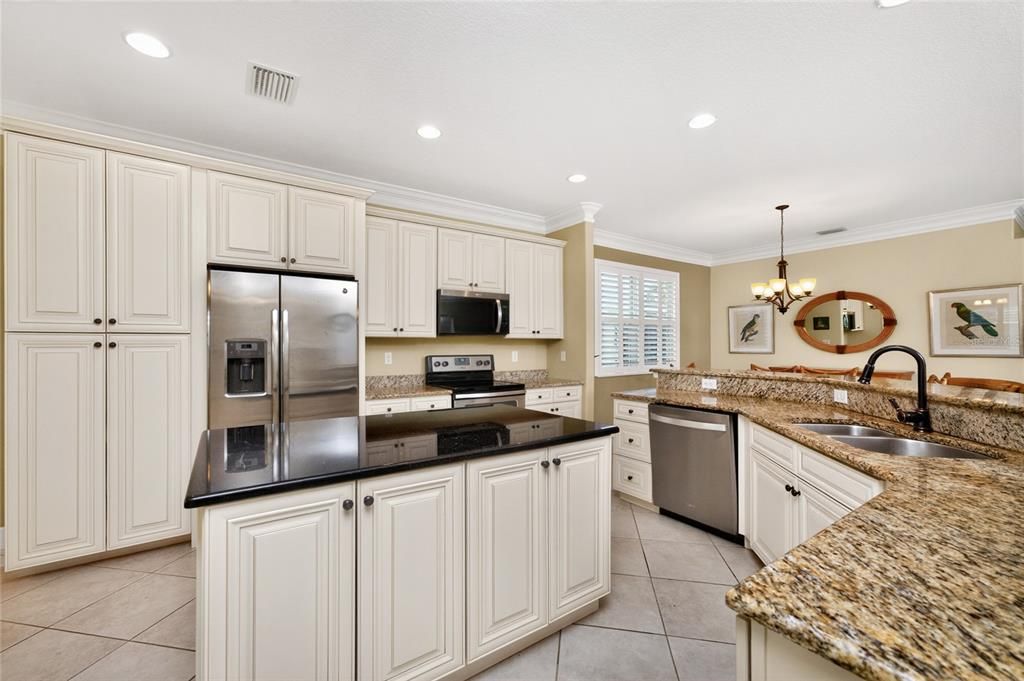 For Sale: $449,000 (3 beds, 2 baths, 2104 Square Feet)