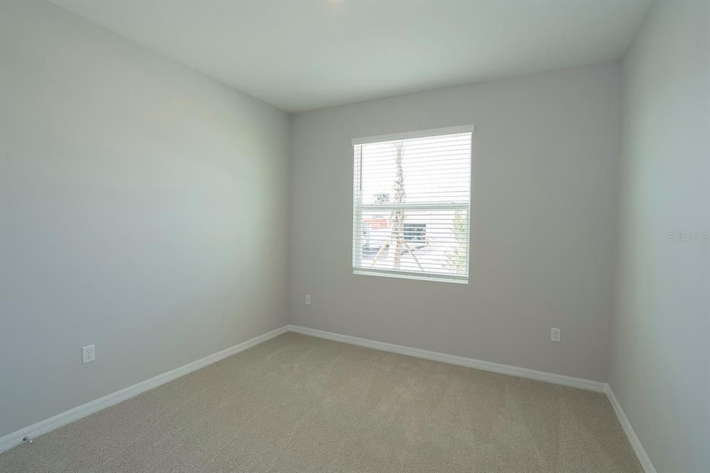 For Rent: $2,300 (3 beds, 2 baths, 1565 Square Feet)