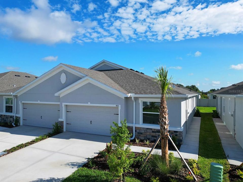 For Rent: $2,300 (3 beds, 2 baths, 1565 Square Feet)