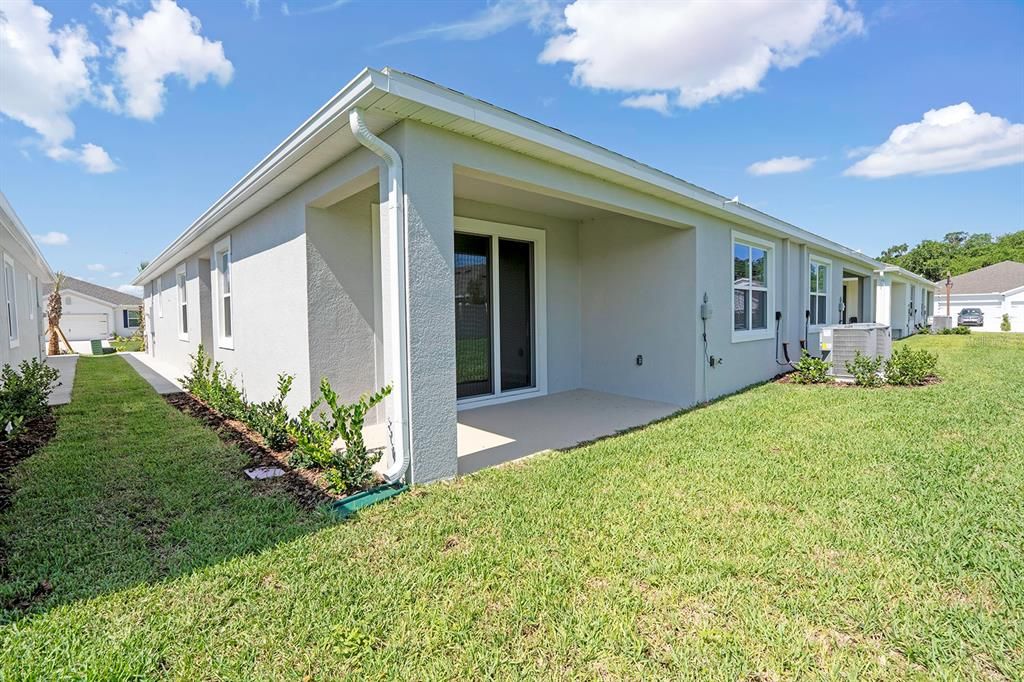 For Rent: $2,300 (3 beds, 2 baths, 1565 Square Feet)