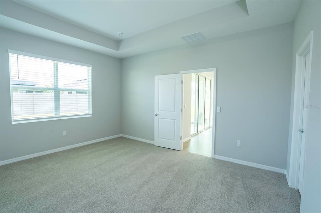 For Rent: $2,300 (3 beds, 2 baths, 1565 Square Feet)