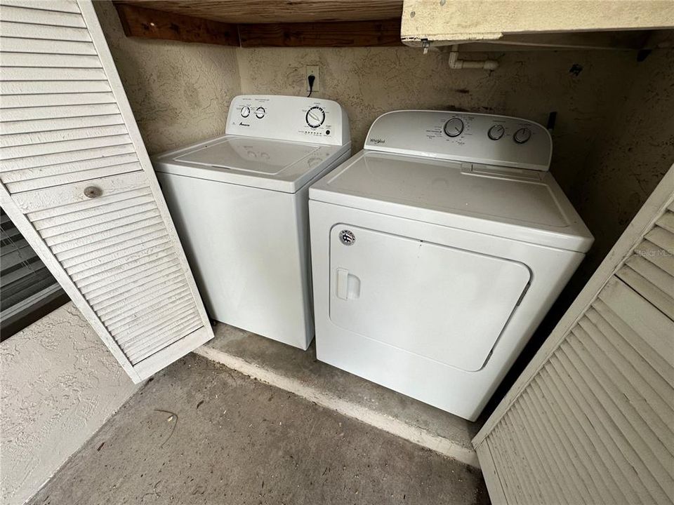 For Rent: $1,400 (2 beds, 2 baths, 912 Square Feet)