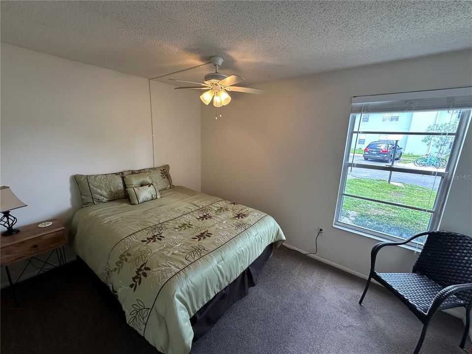 For Rent: $1,400 (2 beds, 2 baths, 912 Square Feet)