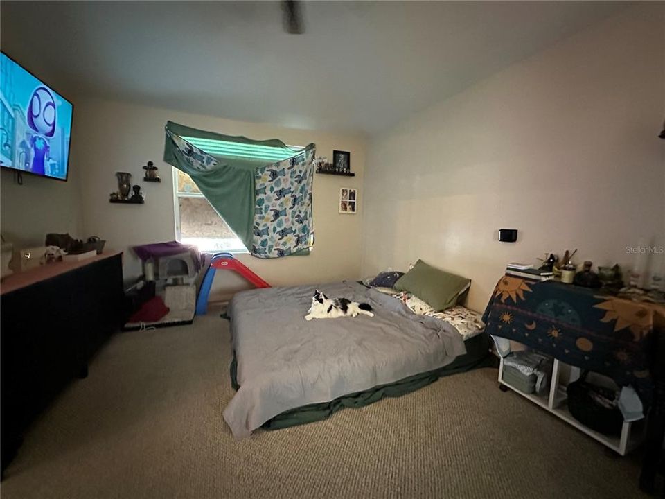 En Venta: $415,000 (4 camas, 2 baños, 2391 Pies cuadrados)