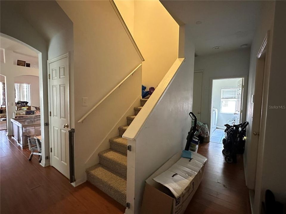 En Venta: $415,000 (4 camas, 2 baños, 2391 Pies cuadrados)