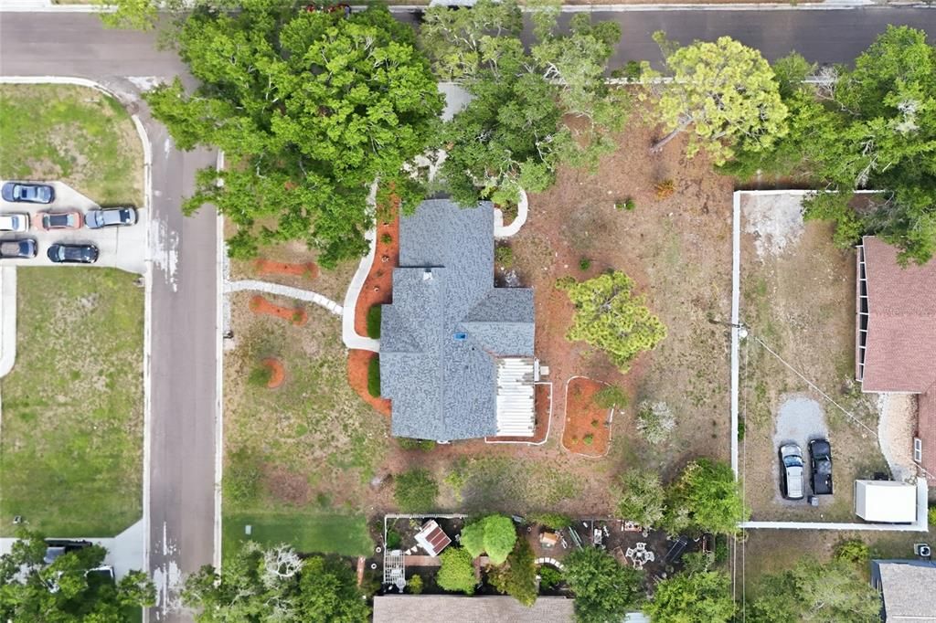 Activo con contrato: $369,000 (4 camas, 2 baños, 1878 Pies cuadrados)