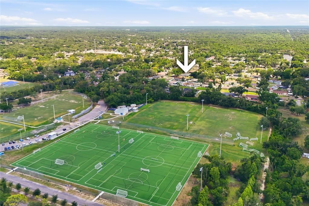 Activo con contrato: $369,000 (4 camas, 2 baños, 1878 Pies cuadrados)