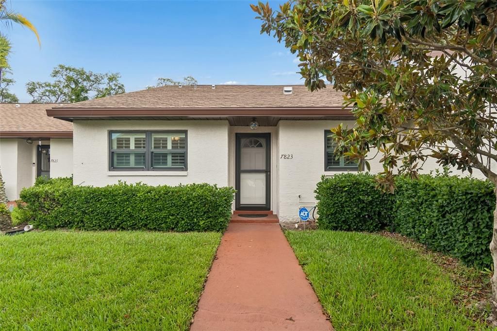 Active With Contract: $165,900 (2 beds, 2 baths, 1446 Square Feet)