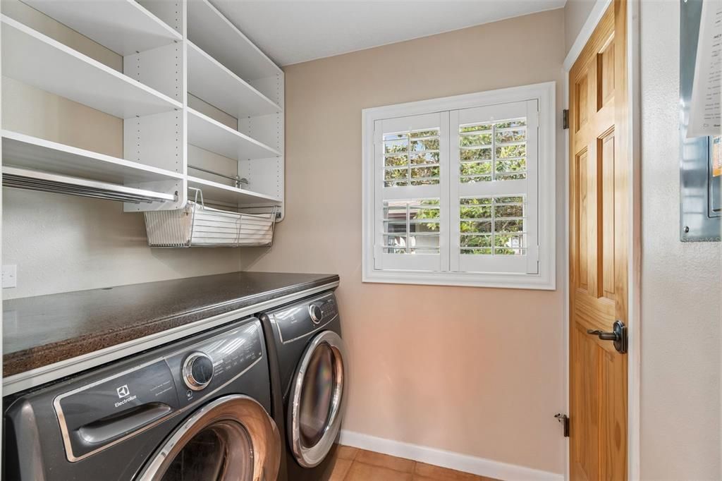 Active With Contract: $165,900 (2 beds, 2 baths, 1446 Square Feet)