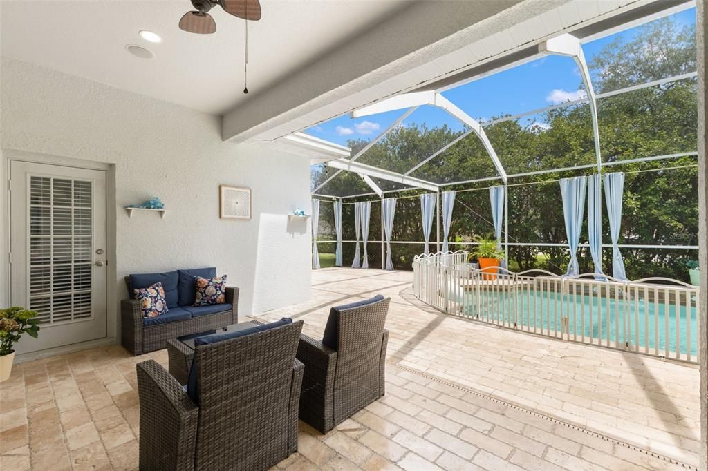 En Venta: $719,000 (4 camas, 3 baños, 3236 Pies cuadrados)
