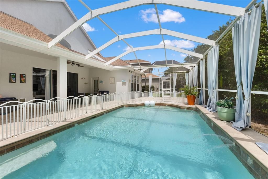 En Venta: $719,000 (4 camas, 3 baños, 3236 Pies cuadrados)