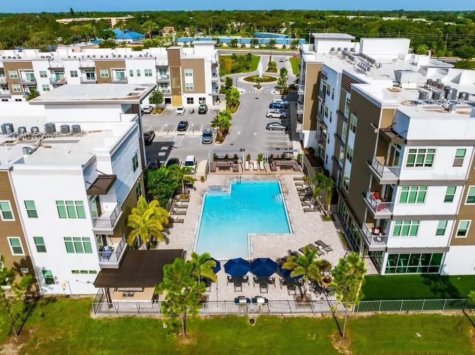 For Rent: $1,681 (1 beds, 1 baths, 740 Square Feet)