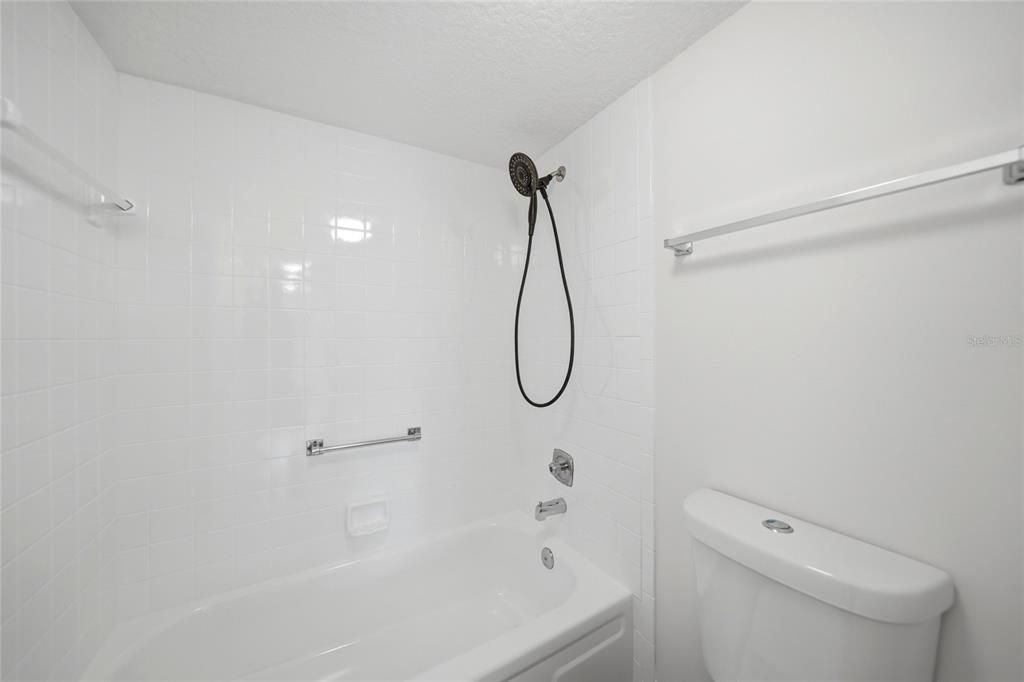 En Venta: $299,900 (2 camas, 2 baños, 1334 Pies cuadrados)