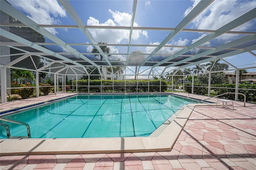 En Venta: $299,900 (2 camas, 2 baños, 1334 Pies cuadrados)