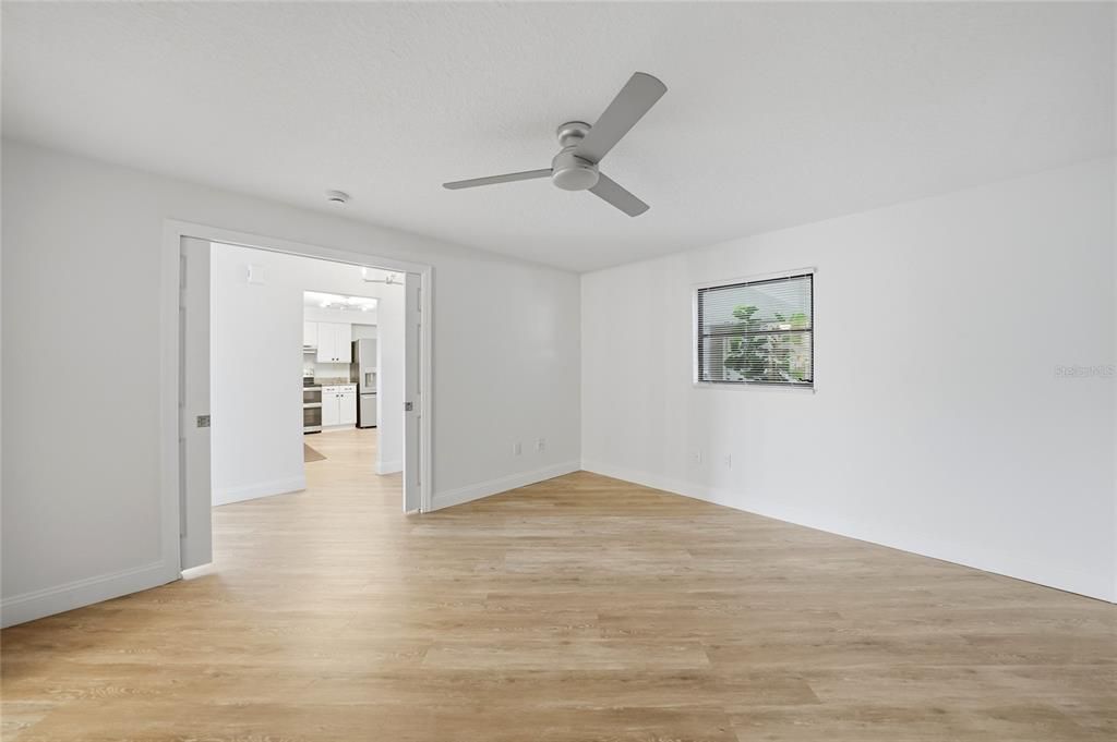 En Venta: $299,900 (2 camas, 2 baños, 1334 Pies cuadrados)