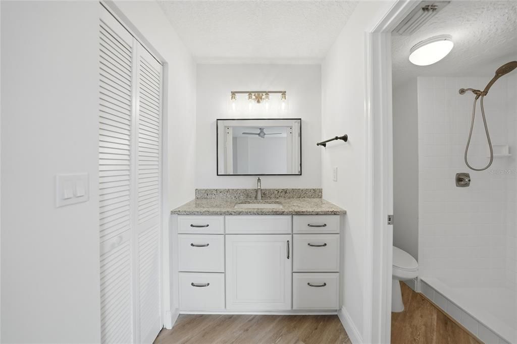 En Venta: $299,900 (2 camas, 2 baños, 1334 Pies cuadrados)