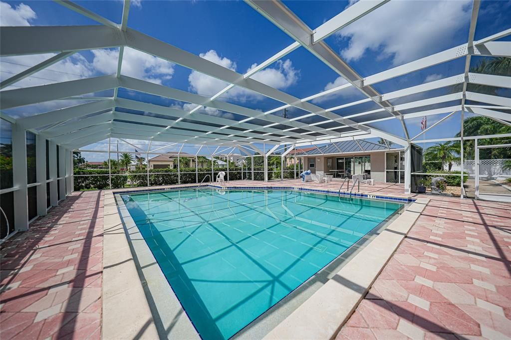 En Venta: $299,900 (2 camas, 2 baños, 1334 Pies cuadrados)