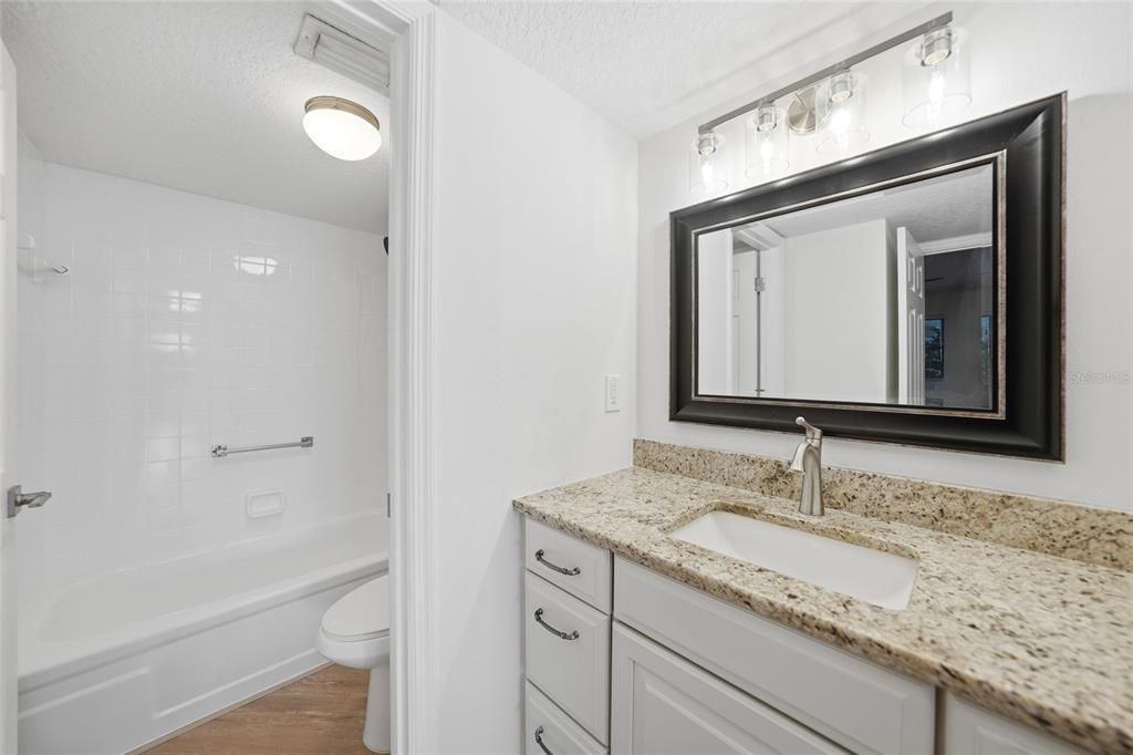 En Venta: $299,900 (2 camas, 2 baños, 1334 Pies cuadrados)